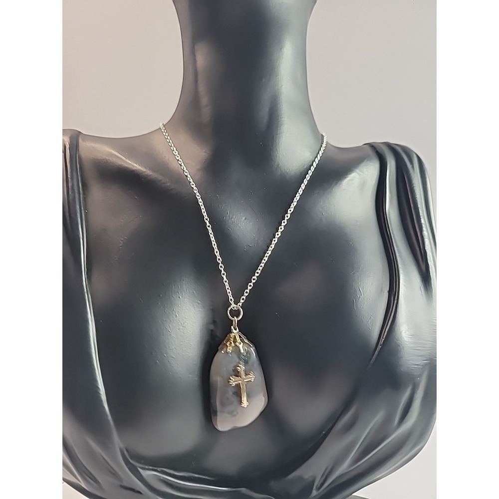 Natural Agate Stone Necklace Gold Tone Cross Charm Pendant Jewelry